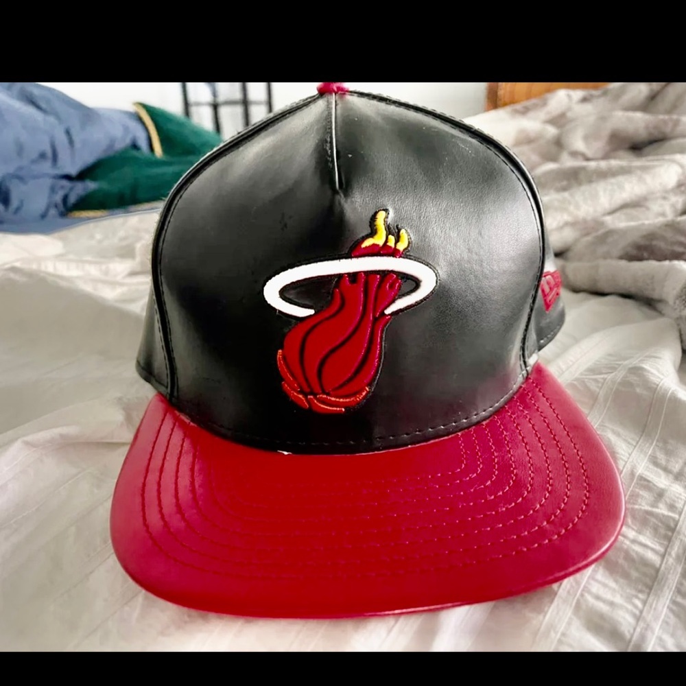 Mens New Era Miami Heat SnapBack